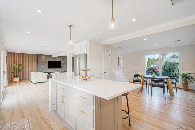 36 Flintridge Drive, Holbrook, NY 11741