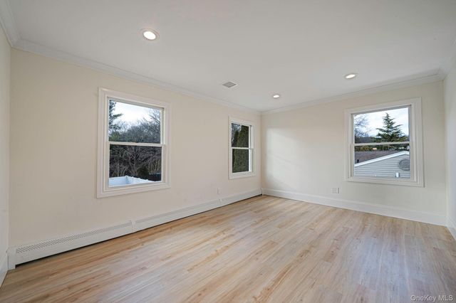 36 Flintridge Drive, Holbrook, NY 11741