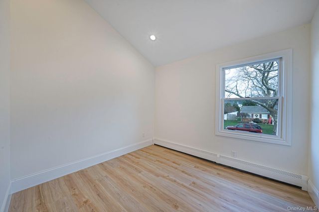 36 Flintridge Drive, Holbrook, NY 11741