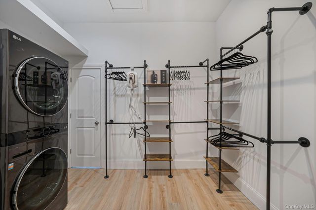 36 Flintridge Drive, Holbrook, NY 11741