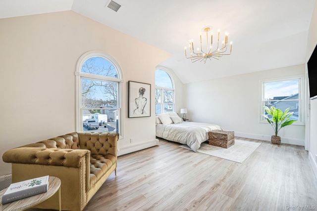 36 Flintridge Drive, Holbrook, NY 11741