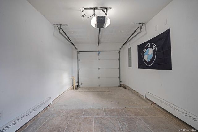 36 Flintridge Drive, Holbrook, NY 11741