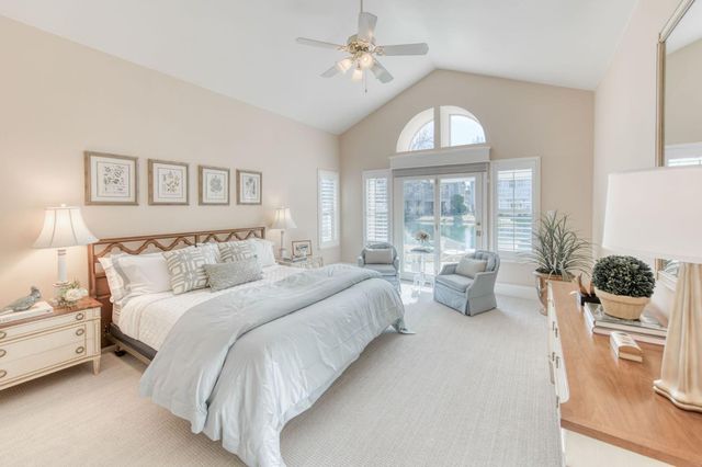 3063 W Pembrook Loop, Fresno, CA 93711