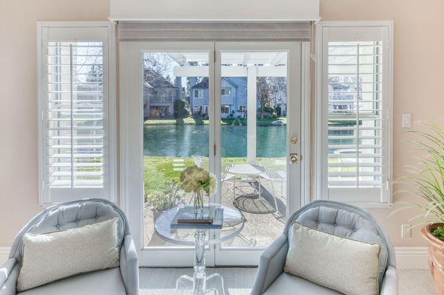 3063 W Pembrook Loop, Fresno, CA 93711