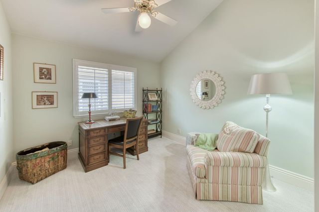 3063 W Pembrook Loop, Fresno, CA 93711