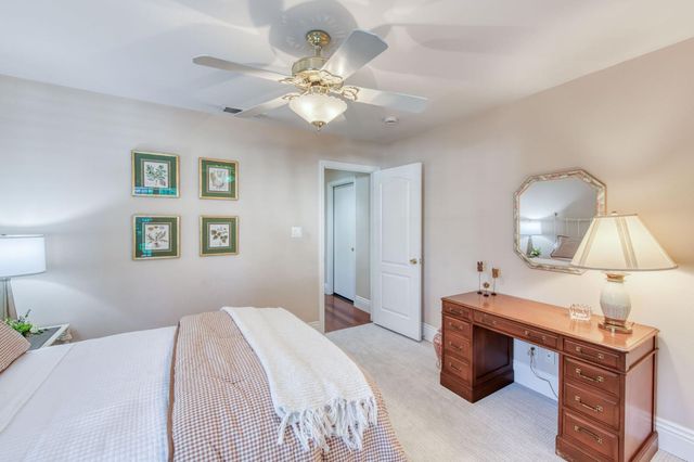 3063 W Pembrook Loop, Fresno, CA 93711