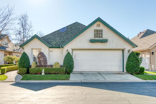 3063 W Pembrook Loop, Fresno, CA 93711