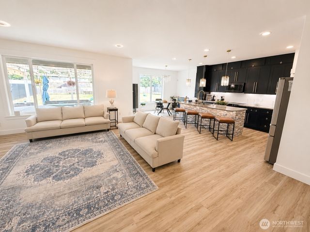 8029 E D, Tacoma, WA 98404