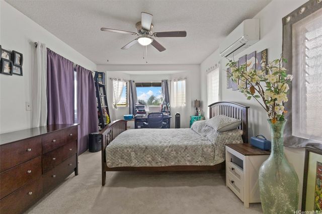 94-791 Kaaka Street, Waipahu, HI 96797