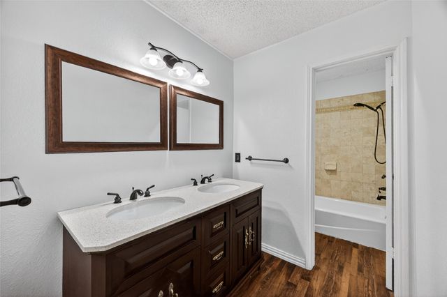 1517 Yorkshire Drive, Mesquite, TX 75149