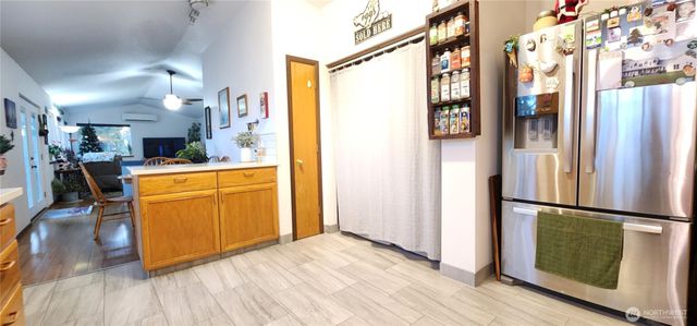 291 E Midway, Shelton, WA 98584