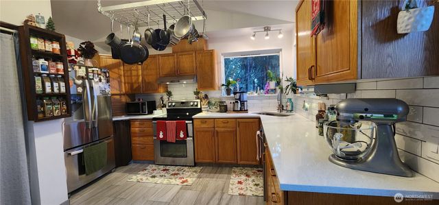 291 E Midway, Shelton, WA 98584