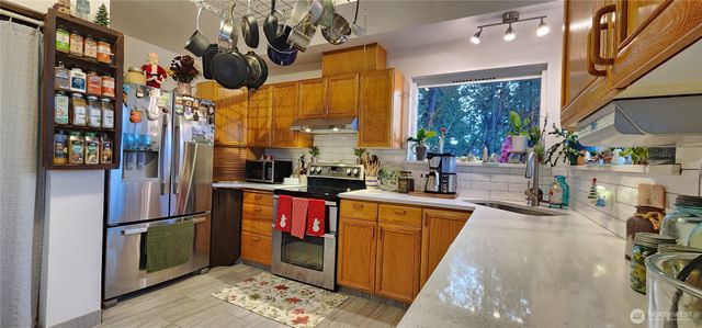 291 E Midway, Shelton, WA 98584