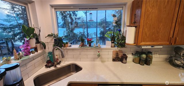 291 E Midway, Shelton, WA 98584