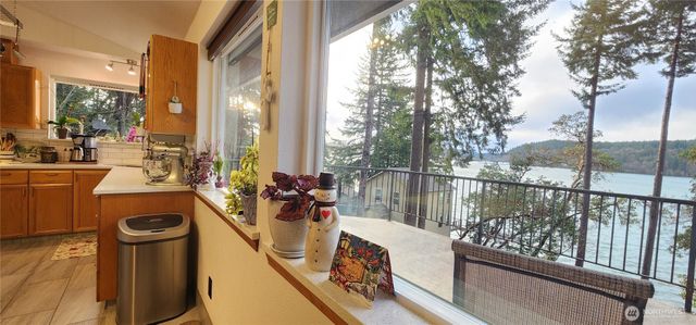 291 E Midway, Shelton, WA 98584