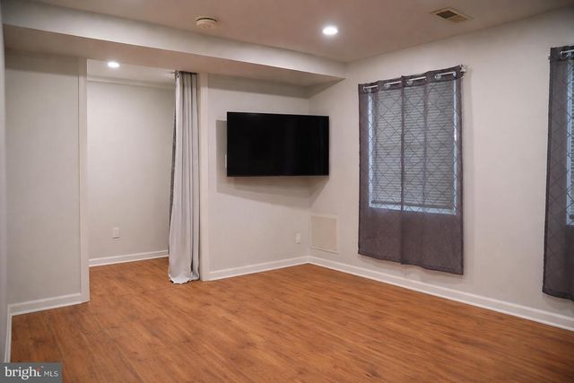 1352 G ST SE, Washington, DC 20003