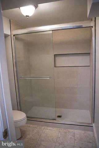 1352 G ST SE, Washington, DC 20003