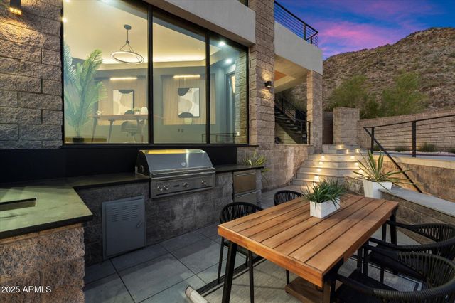 7147 N 23RD Place, Phoenix, AZ 85020