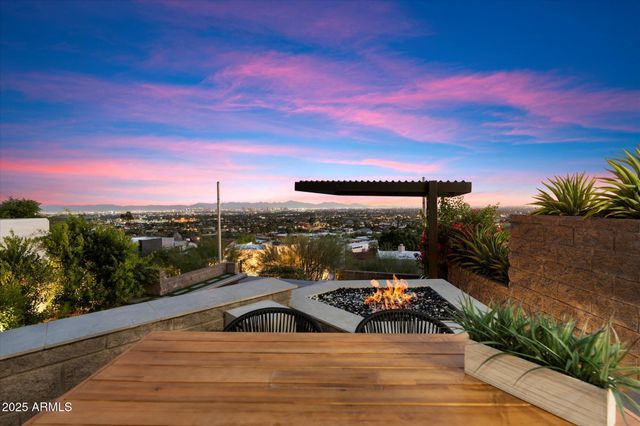 7147 N 23RD Place, Phoenix, AZ 85020