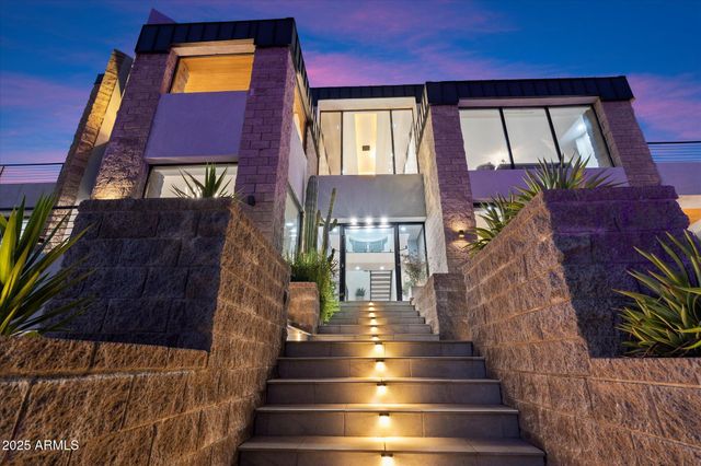 7147 N 23RD Place, Phoenix, AZ 85020