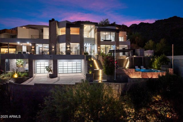 7147 N 23RD Place, Phoenix, AZ 85020