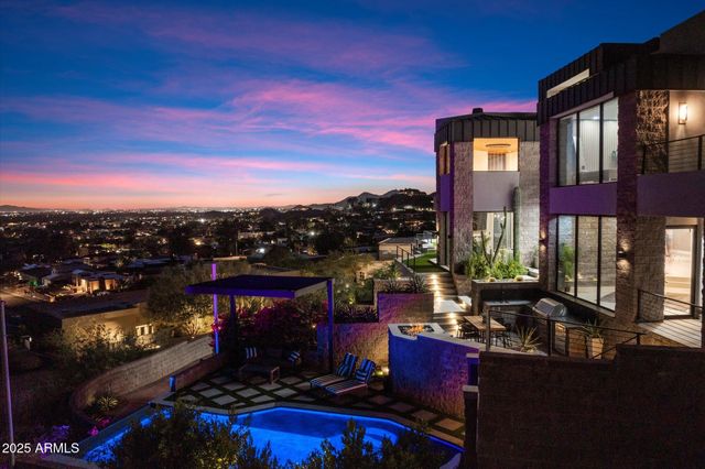 7147 N 23RD Place, Phoenix, AZ 85020