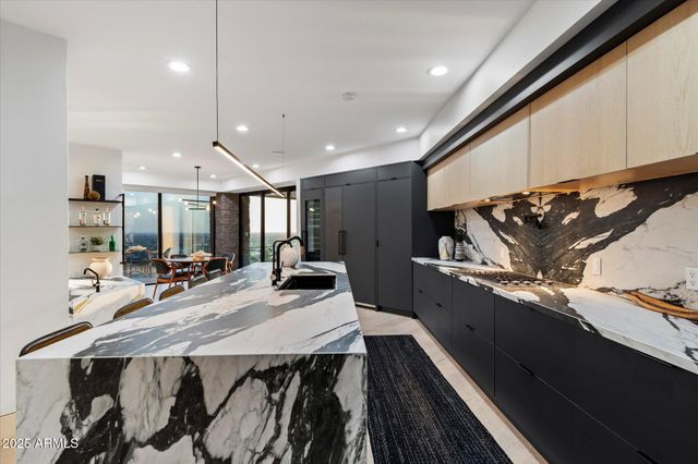 7147 N 23RD Place, Phoenix, AZ 85020