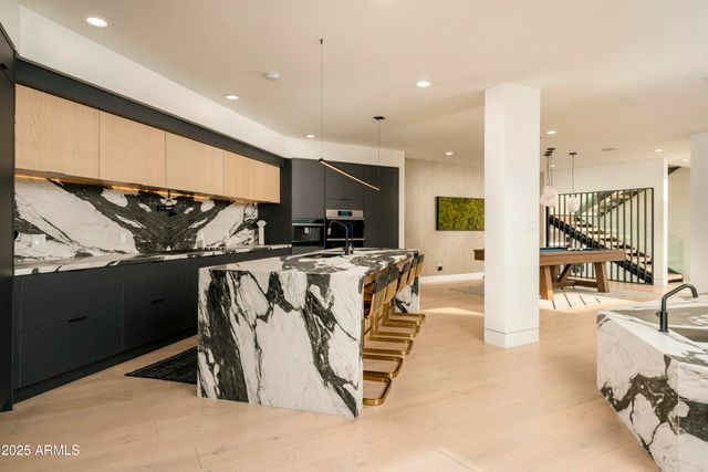 7147 N 23RD Place, Phoenix, AZ 85020