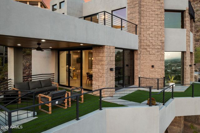 7147 N 23RD Place, Phoenix, AZ 85020