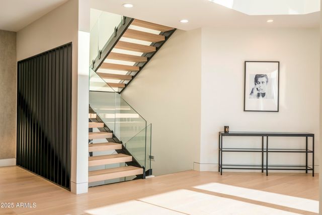 7147 N 23RD Place, Phoenix, AZ 85020