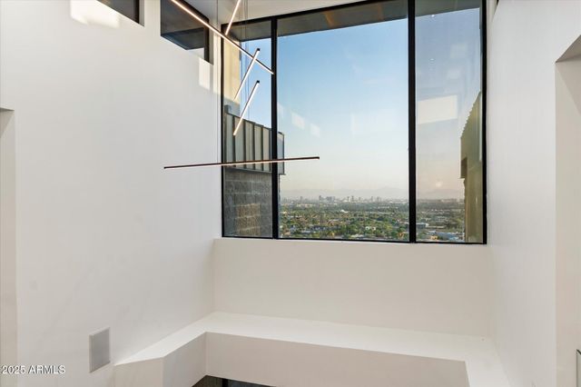 7147 N 23RD Place, Phoenix, AZ 85020