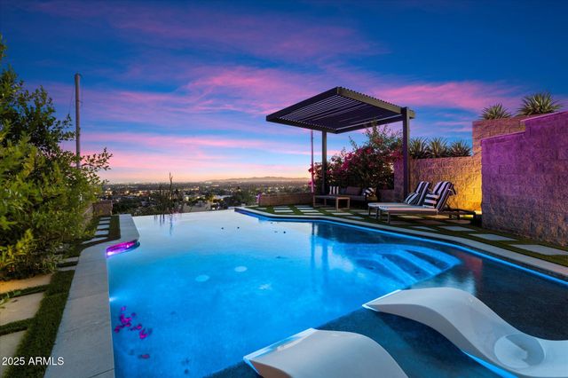 7147 N 23RD Place, Phoenix, AZ 85020