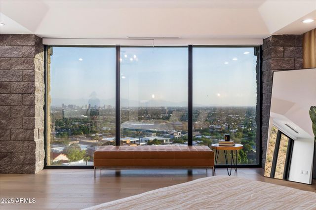 7147 N 23RD Place, Phoenix, AZ 85020