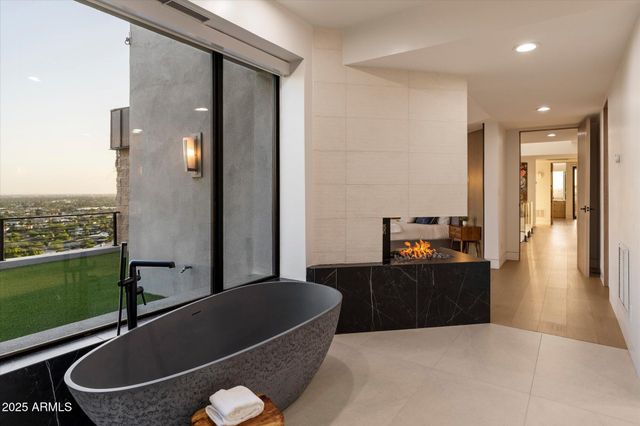 7147 N 23RD Place, Phoenix, AZ 85020