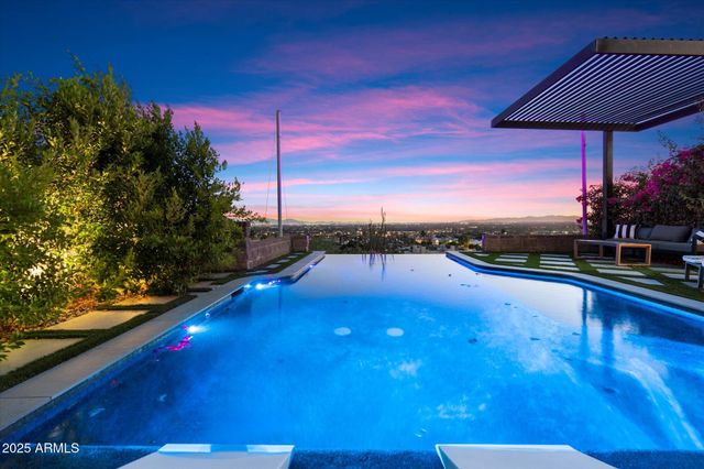 7147 N 23RD Place, Phoenix, AZ 85020