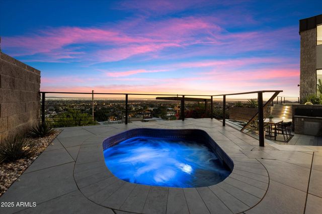 7147 N 23RD Place, Phoenix, AZ 85020