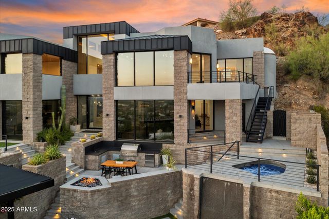 7147 N 23RD Place, Phoenix, AZ 85020