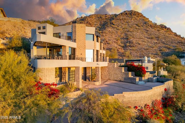 7147 N 23RD Place, Phoenix, AZ 85020