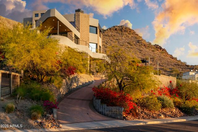 7147 N 23RD Place, Phoenix, AZ 85020