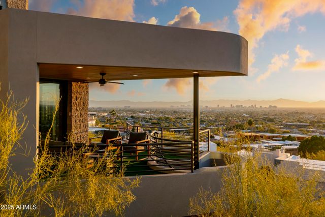 7147 N 23RD Place, Phoenix, AZ 85020