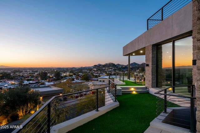 7147 N 23RD Place, Phoenix, AZ 85020