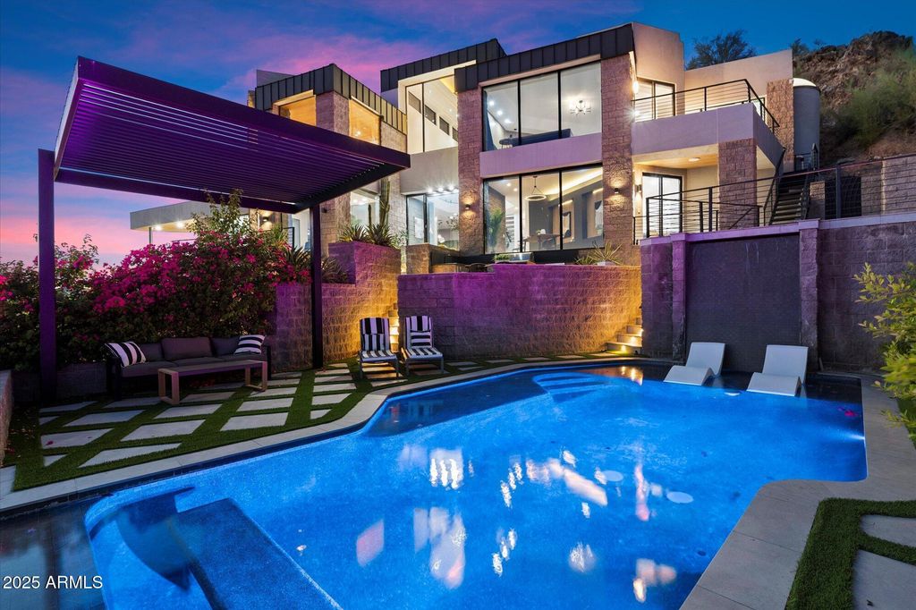 7147 N 23RD Place, Phoenix, AZ 85020