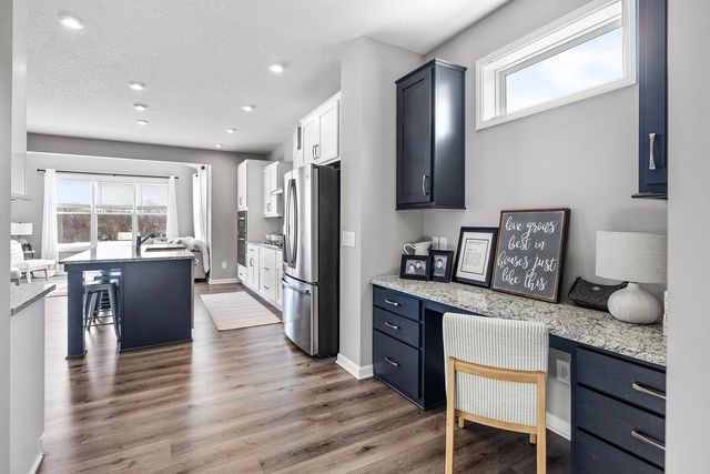 145 Maple Terrace, Waconia, MN 55387