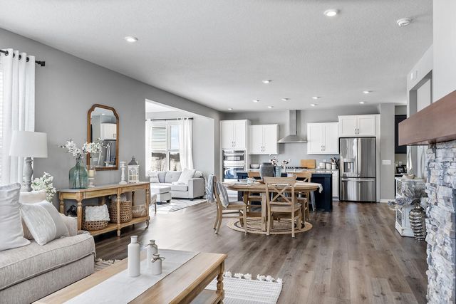 145 Maple Terrace, Waconia, MN 55387