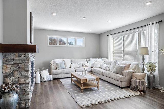 145 Maple Terrace, Waconia, MN 55387