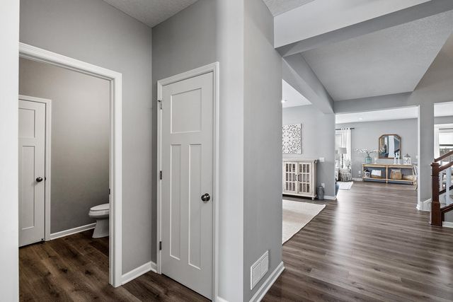 145 Maple Terrace, Waconia, MN 55387