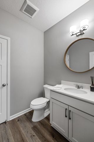 145 Maple Terrace, Waconia, MN 55387