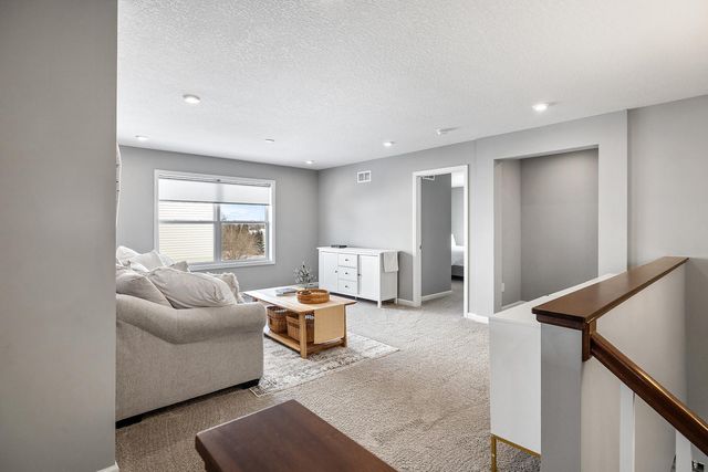 145 Maple Terrace, Waconia, MN 55387