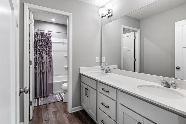 145 Maple Terrace, Waconia, MN 55387