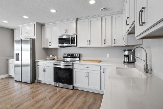 145 Maple Terrace, Waconia, MN 55387